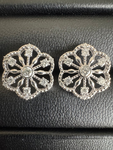 Daphne(ダフネ)ピアス